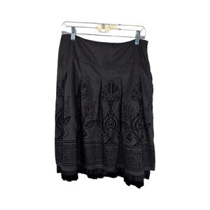 Apt 9 Black Knee Length Skirt Black W/printed Velvet Design  Size 8 Gauth Dark